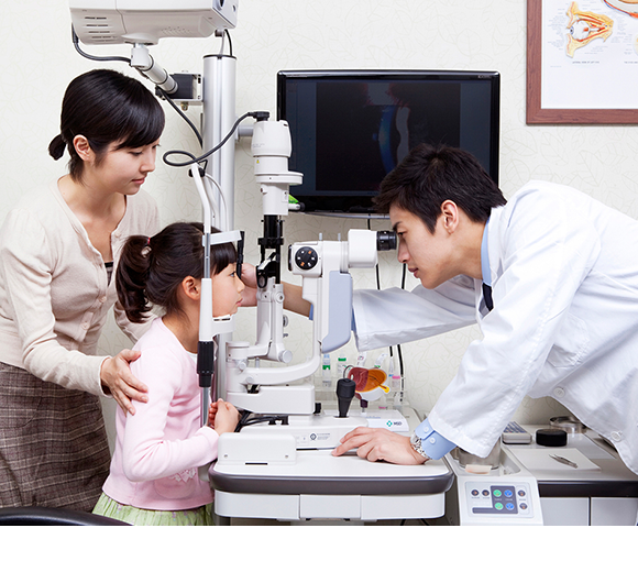 １．お子さんの診療もお任せください　小児眼科専門医在籍